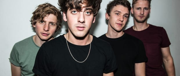 Single Review: T-Shirt Weather // Circa Waves