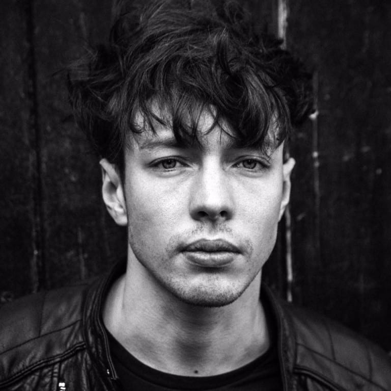 Track Review: Glitter and Gold // Barns Courtney