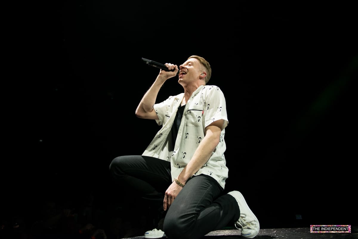 Macklemore and Lewis - The O2-33