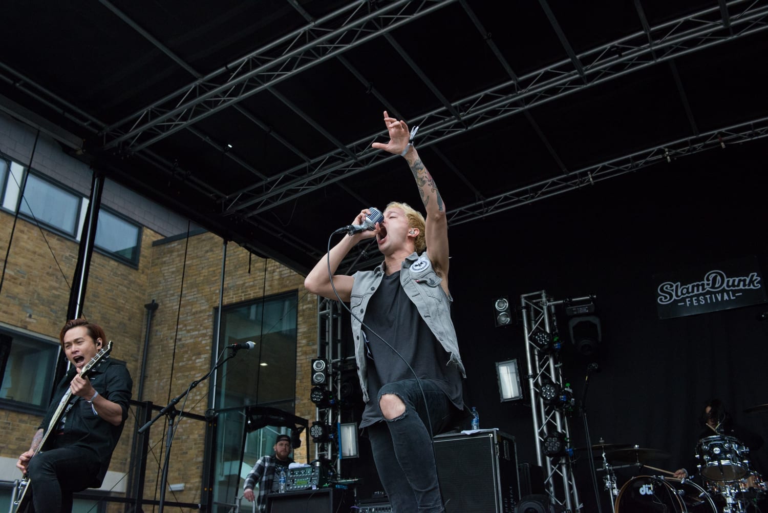 Coldrain_Ind-1