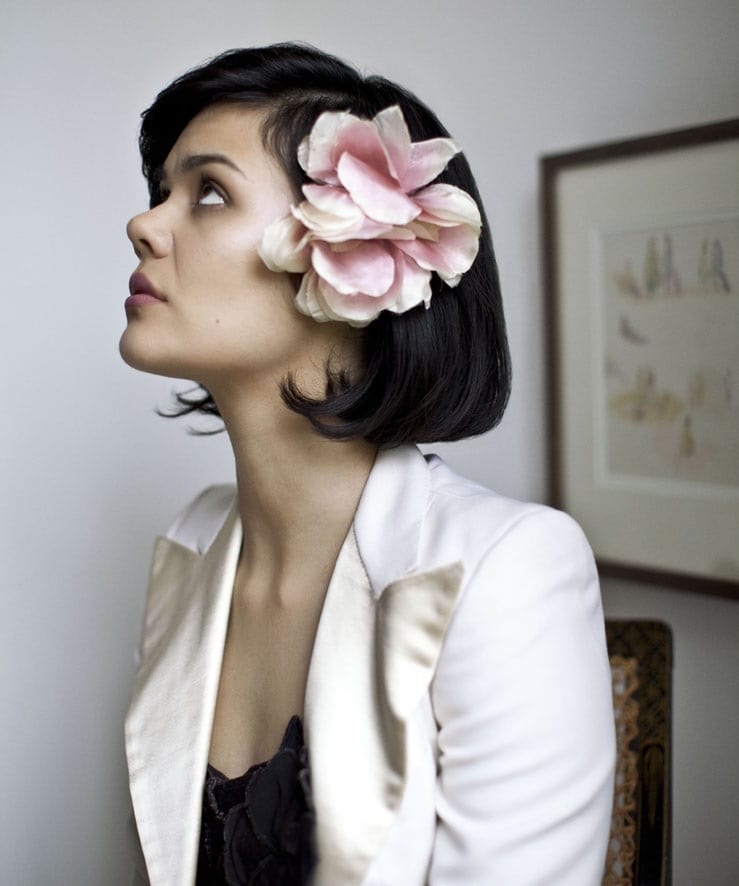 bat-for-lashes-press-shot