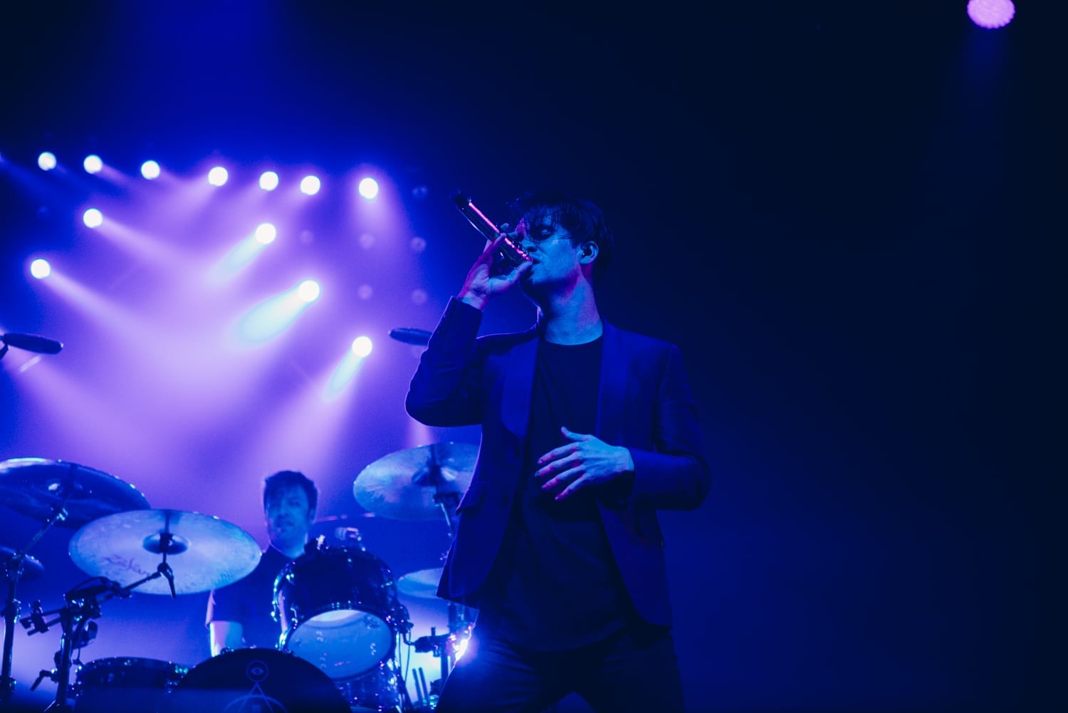 panic-at-the-disco-alexandra-palace-2016-12