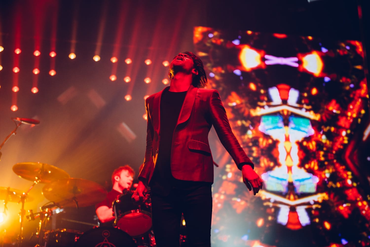 panic-at-the-disco-alexandra-palace-2016-14