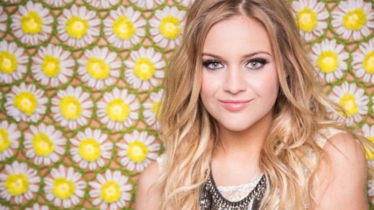 Track Review: Unapologetically // Kelsea Ballerini