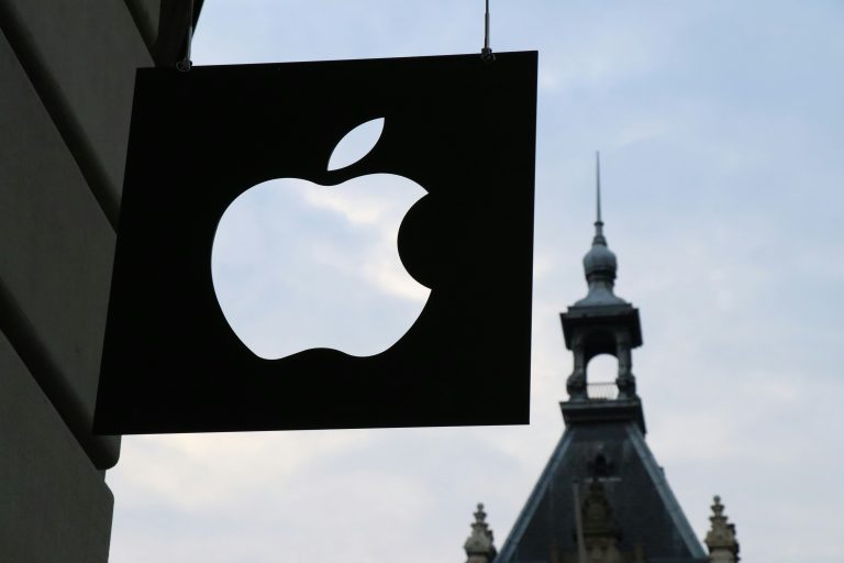 European Commission Takes Aim at Apple Under New Law