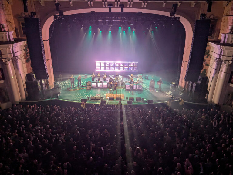 Live Review: Shed Seven // Brixton Academy, London 14.12.24